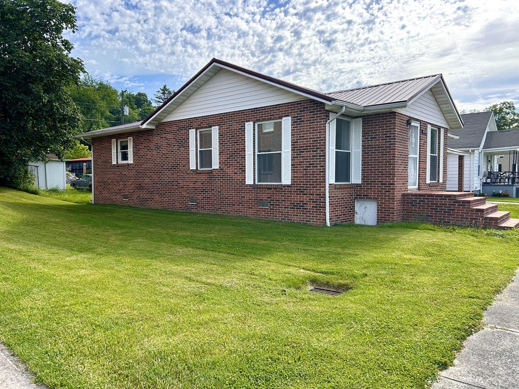 Photo of 1817 5th Street, Richlands, VA 24641 (MLS # 110584)