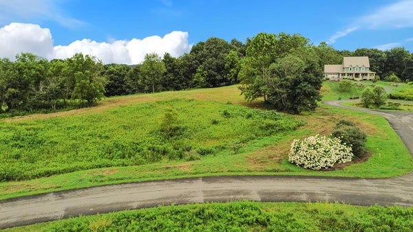 ADDRESS PRIVATE, BRISTOL, VA 24202 - Image fc2918a2fd4f708a3eea38fa3bdfcce9/1953909733