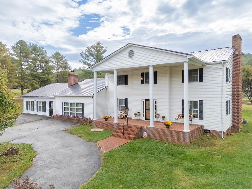 Photo of 350 Valley View Ln, Bland, VA 24315 (MLS # 103594)