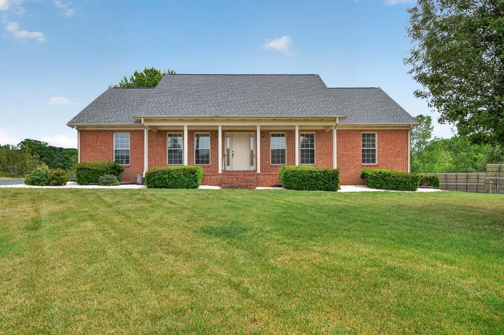 Photo of 18158 Old Jonesboro Road, Abingdon, VA 24211 (MLS # 110270)
