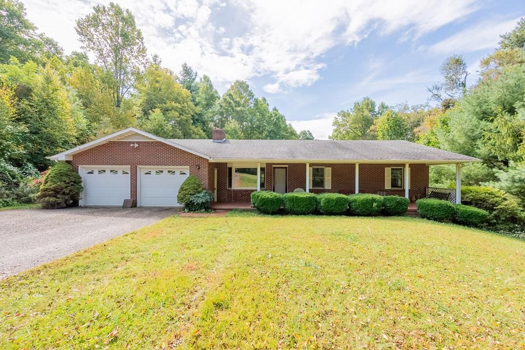 Photo of 1746 Busted Rock Rd, Meadows of Dan, VA 24120 (MLS # 103450)