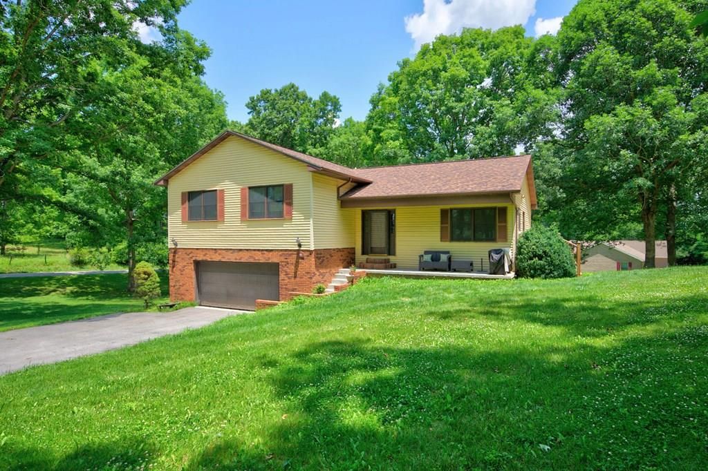 Photo of 118 Phillipi Rd, Rural Retreat, VA 24368 (MLS # 110834)