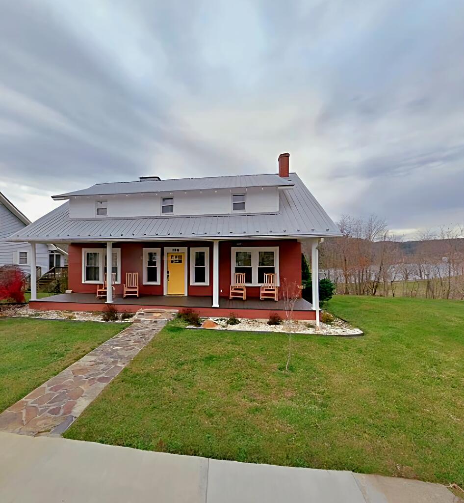 Photo of 124 Lee Drive, Fries, VA 24330 (MLS # 112176)
