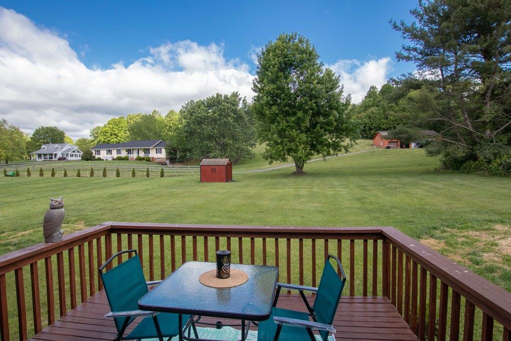 Photo of 269000 18373 Woodland Hills Road, Abingdon, VA 24210 (MLS # 110107)