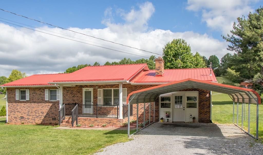 Photo of 269000 18373 Woodland Hills Road, Abingdon, VA 24210 (MLS # 110107)
