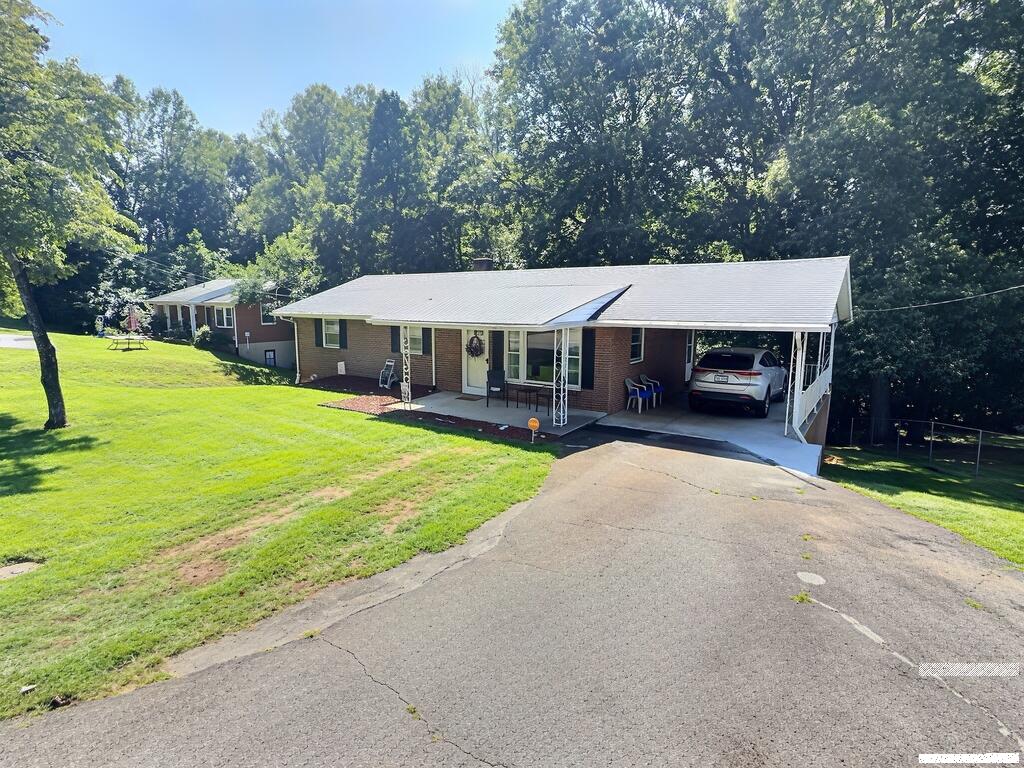 803 Banks Rd