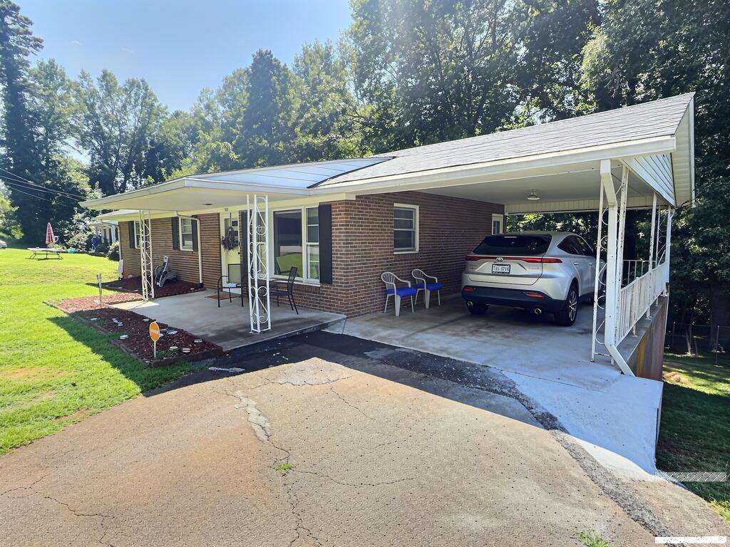 803 Banks Rd