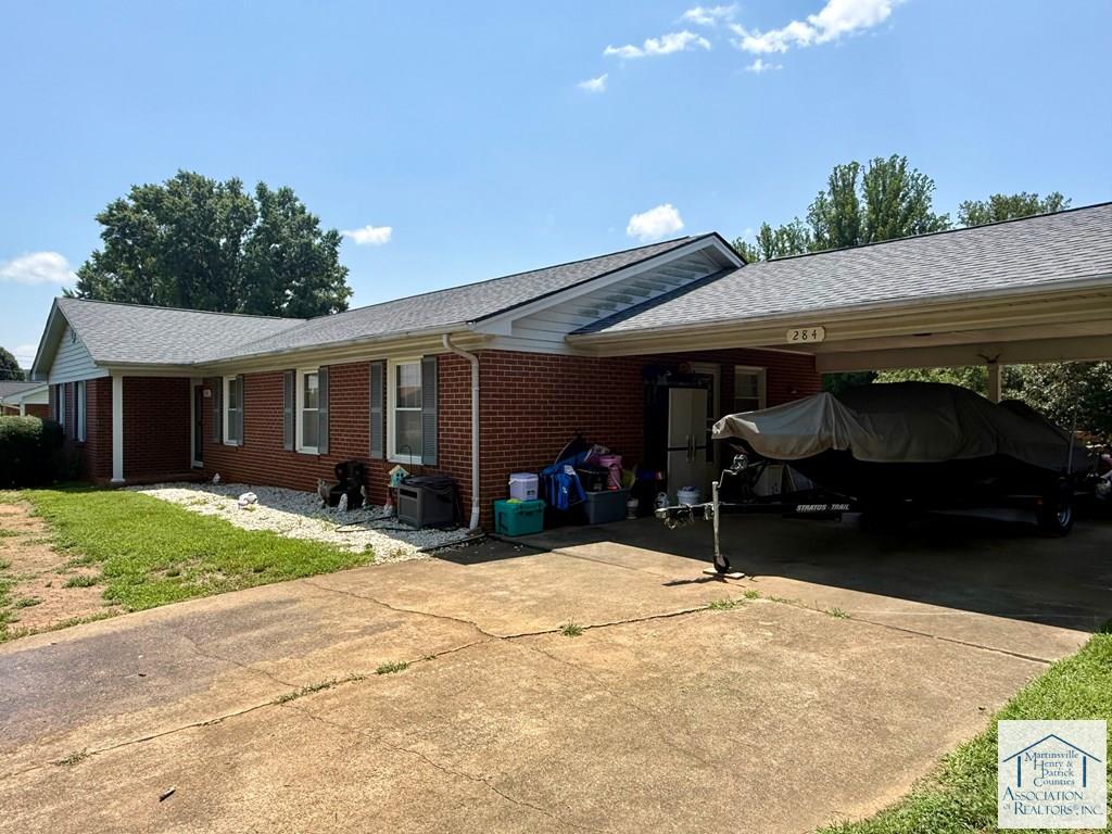 284 Devonshire Dr
