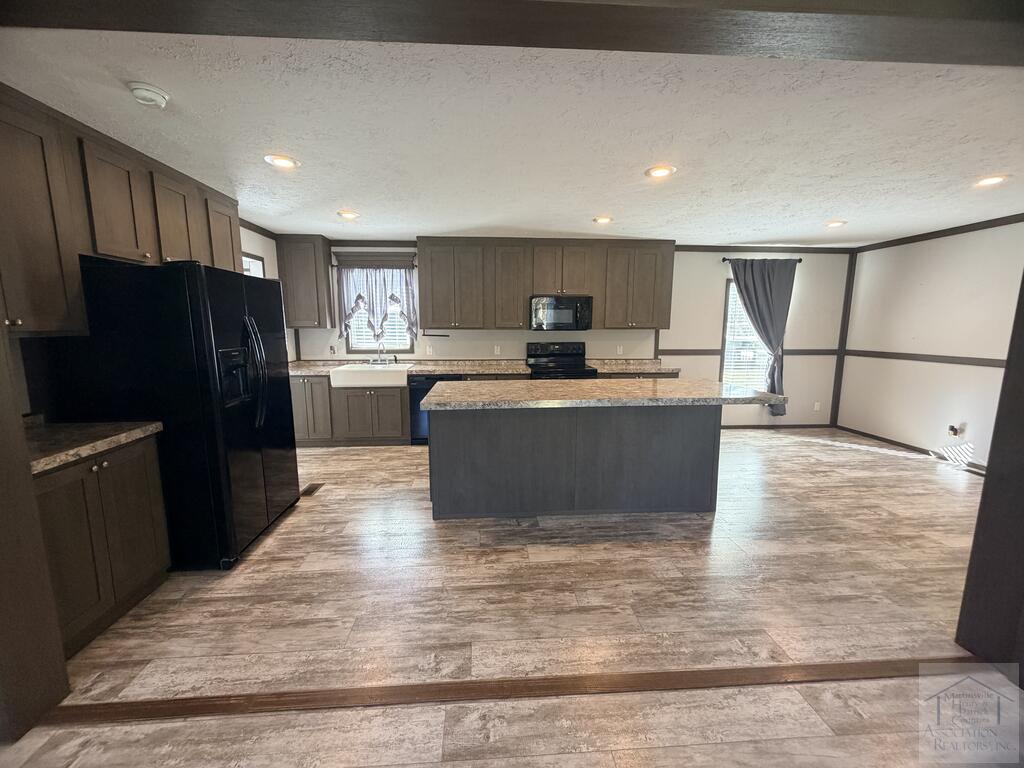 8811 Chatham Rd
