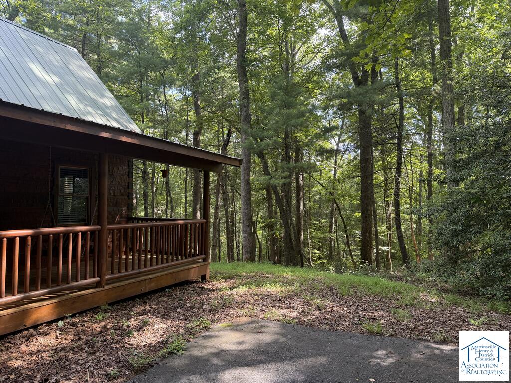 54 Reserve Ln