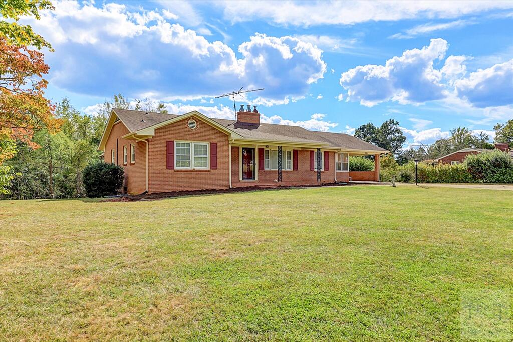 5394 Snow Creek Rd