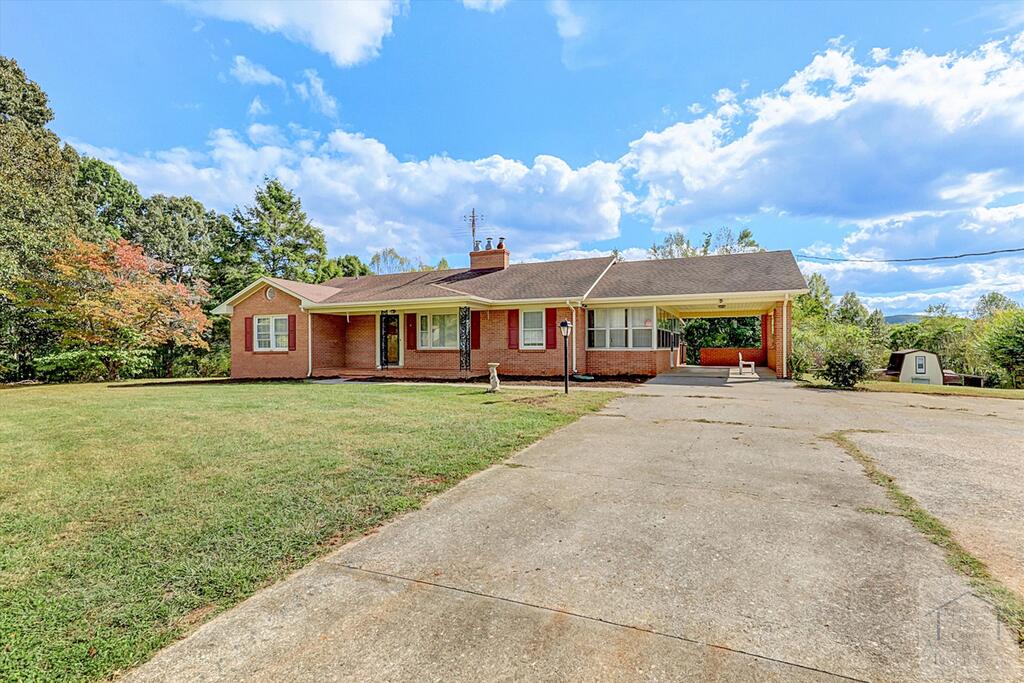 5394 Snow Creek Rd