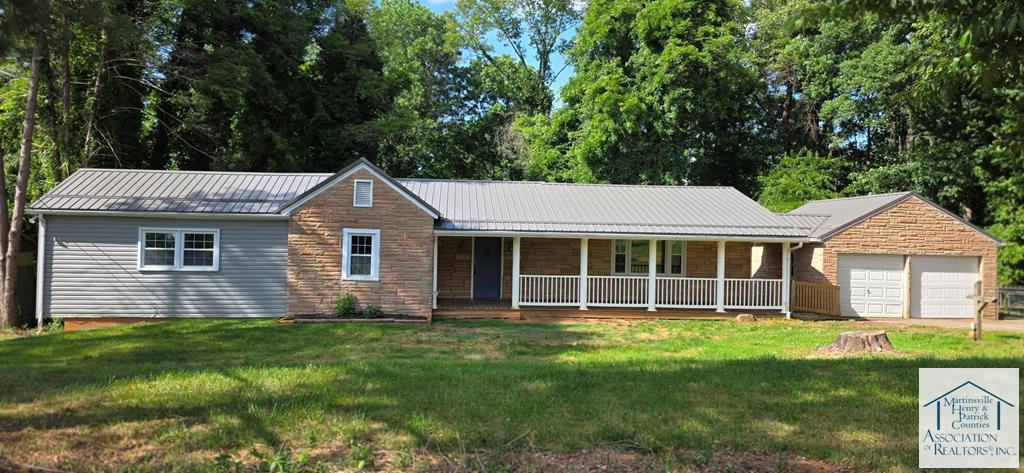 1702 Wagon Trail Rd