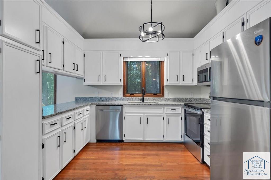 200 Pioneer Trail