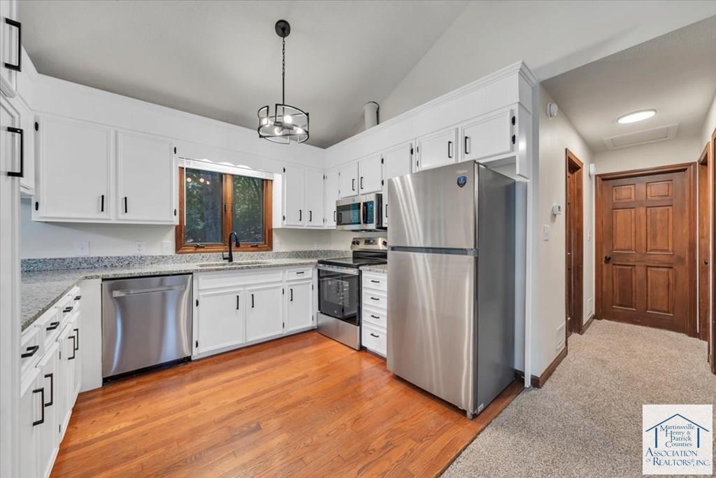 200 Pioneer Trail