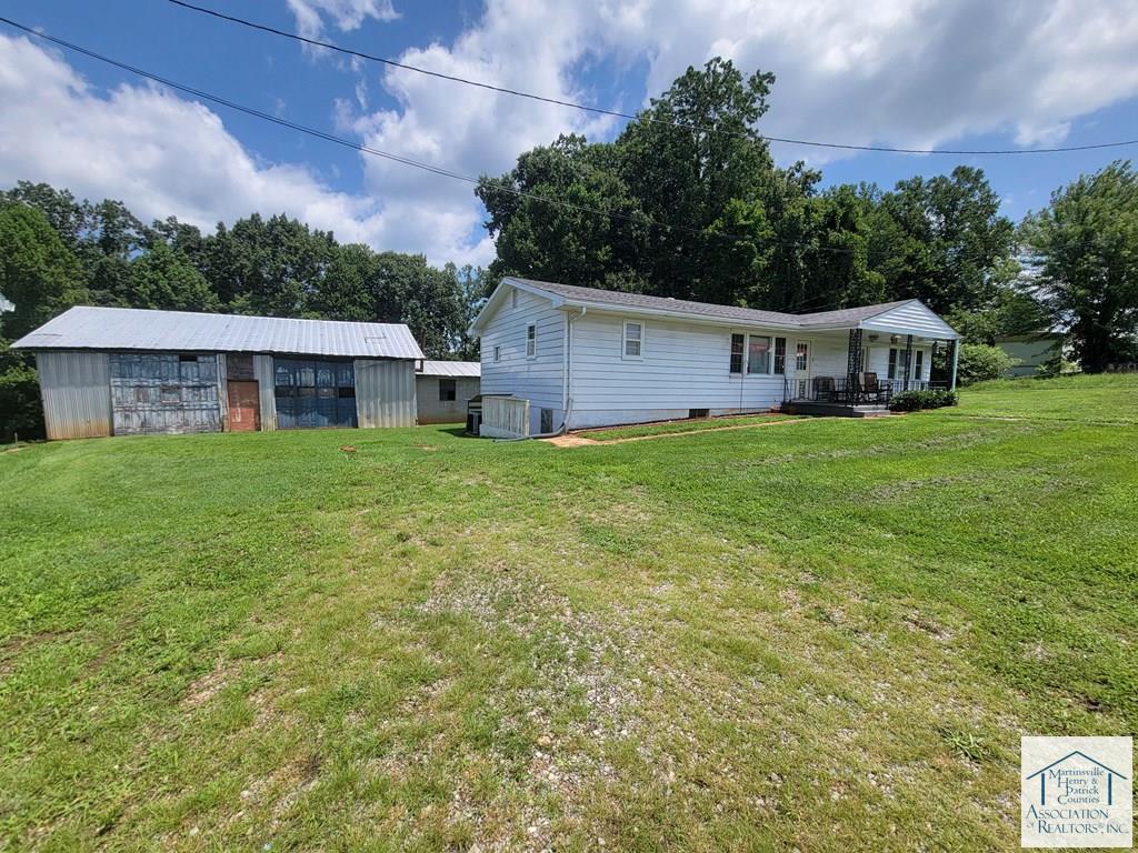 122 Acorn Rd