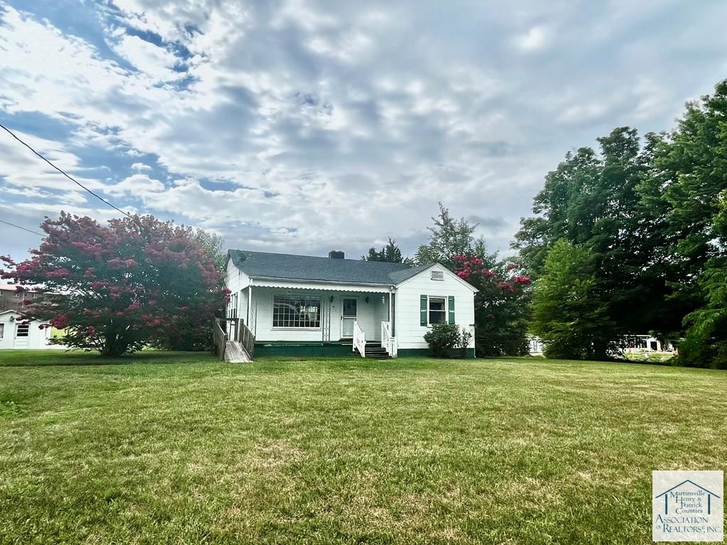 100 Fairsky Dr