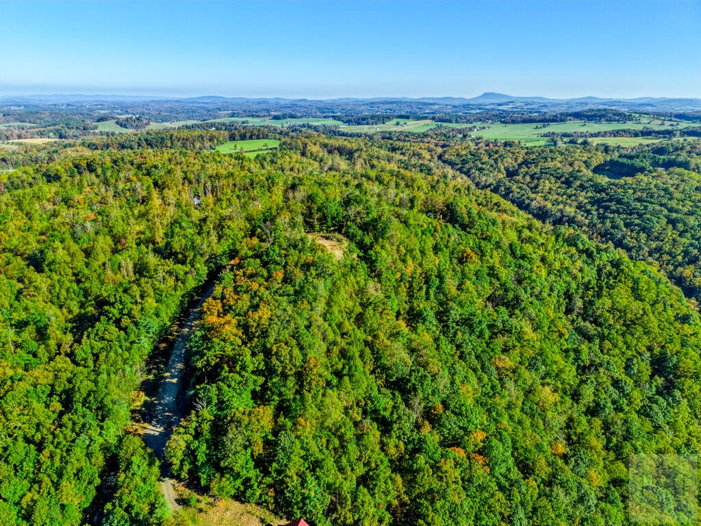 00 Falcon Ridge Road
