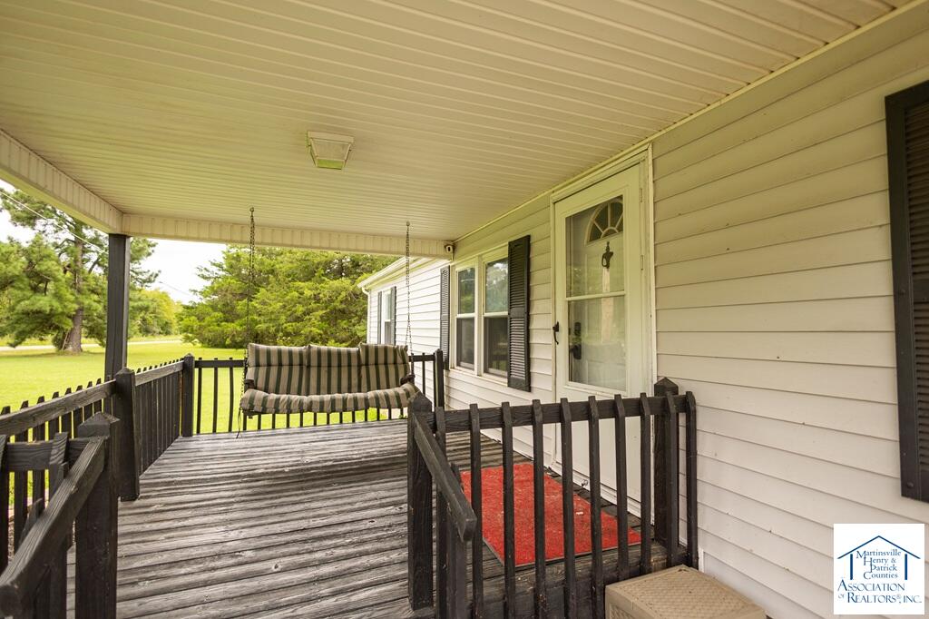 422 Axton Rd