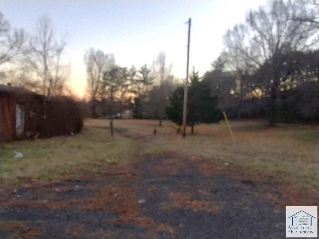 8200 Axton Rd