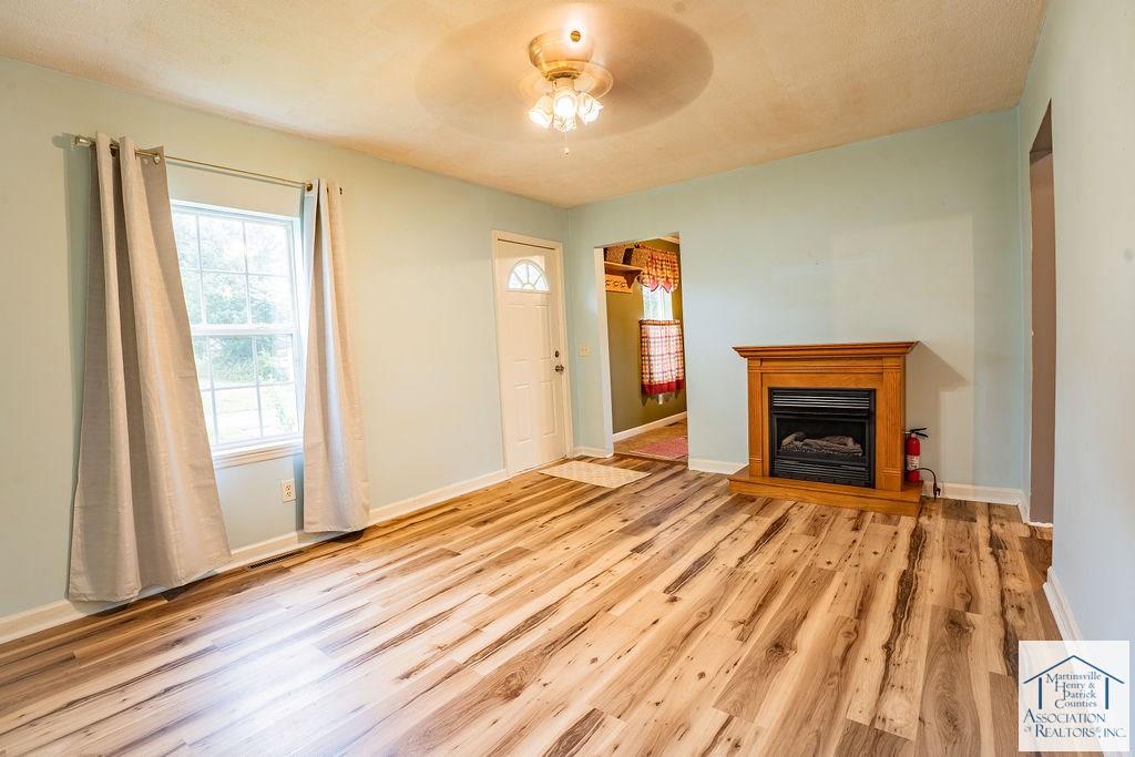 41 Boxwood Ln