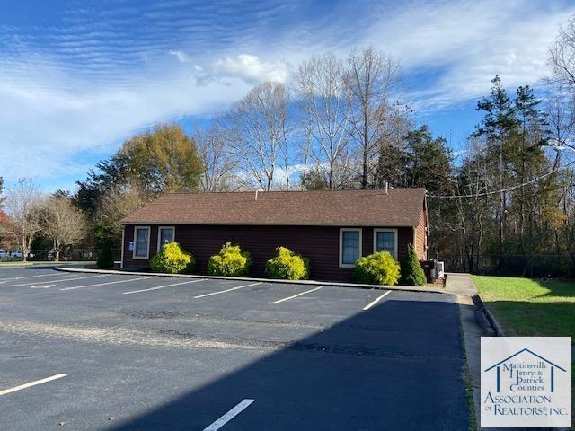 255 Riverside Dr