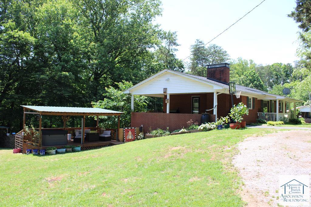 2937 Collinstown Rd