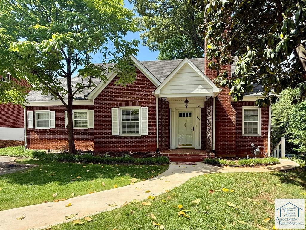 406 Hairston Street