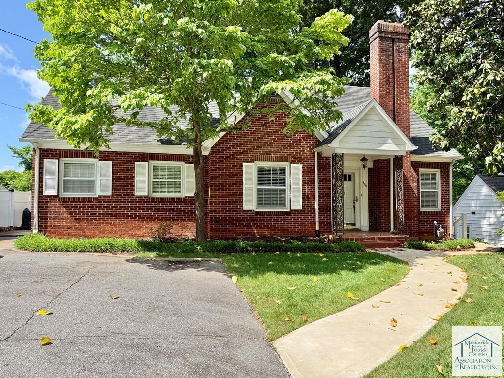 406 Hairston Street