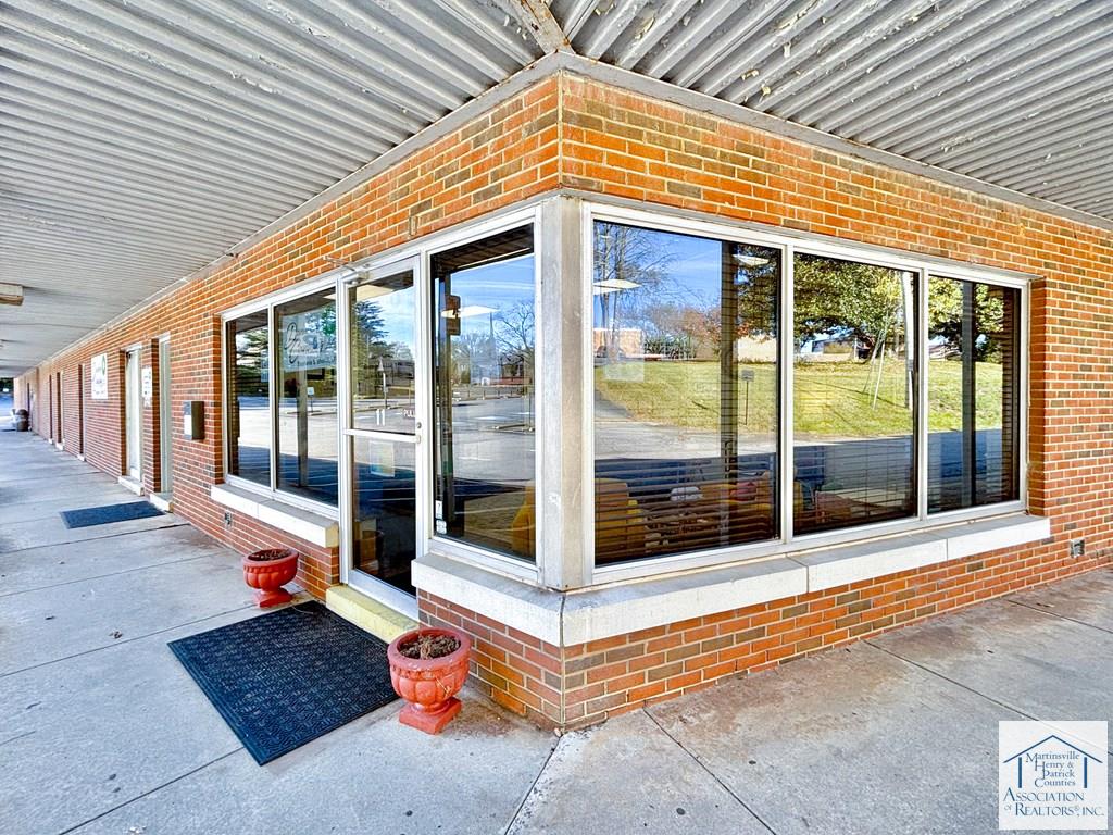 15 Cleveland Avenue 10,11