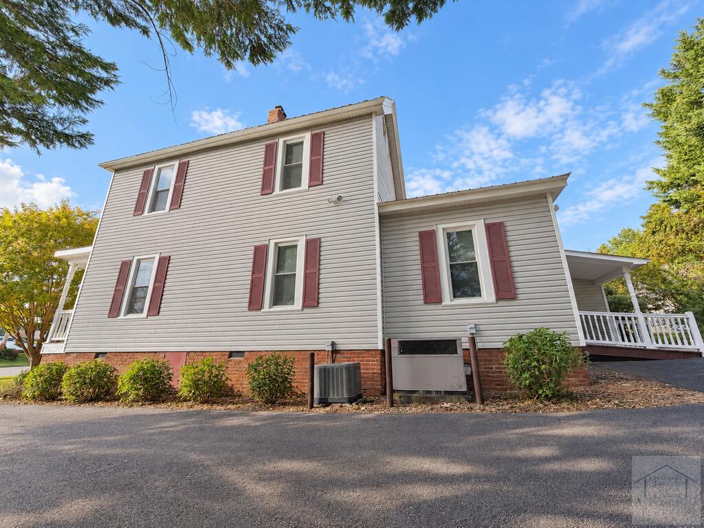 33 Ellsworth Street