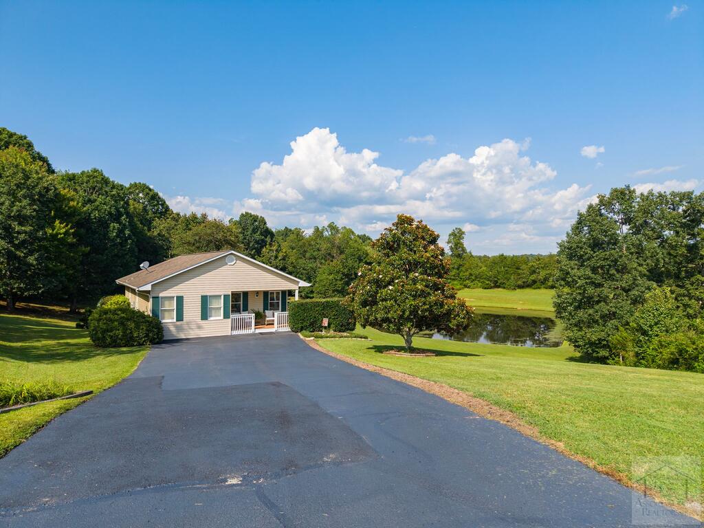 57 Chestnut Tree Rd