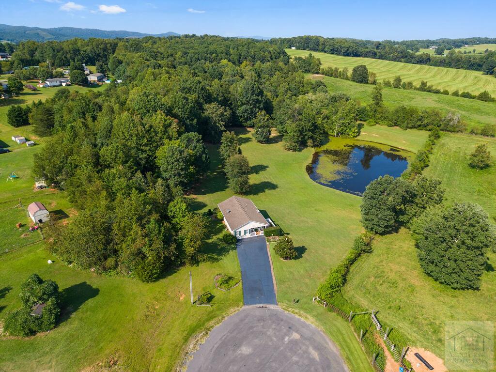 57 Chestnut Tree Rd