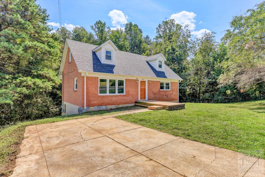 372 Trott Circle