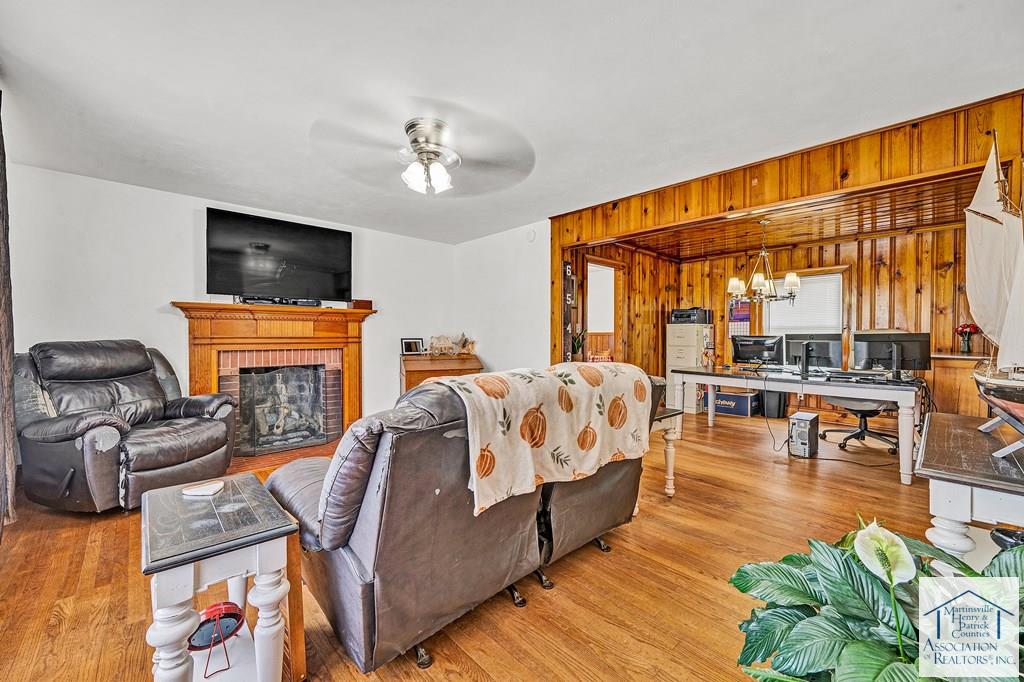 6303 Coopers Mountain Rd