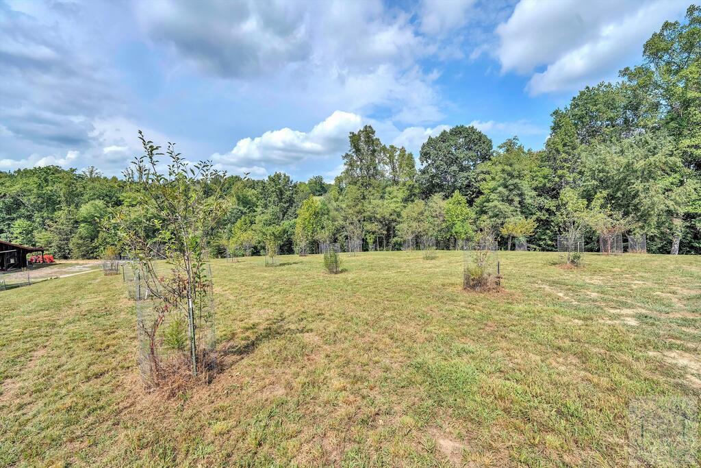 727 Crestridge Rd