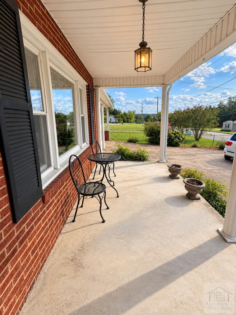 2618 Daniels Creek Rd