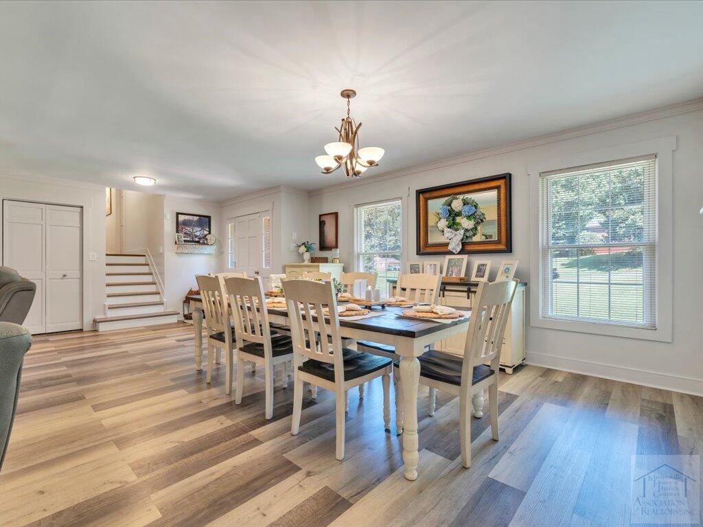 13 Nottingham Ln