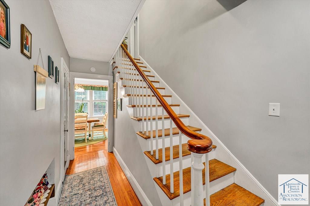 182 Ridgewood Rd