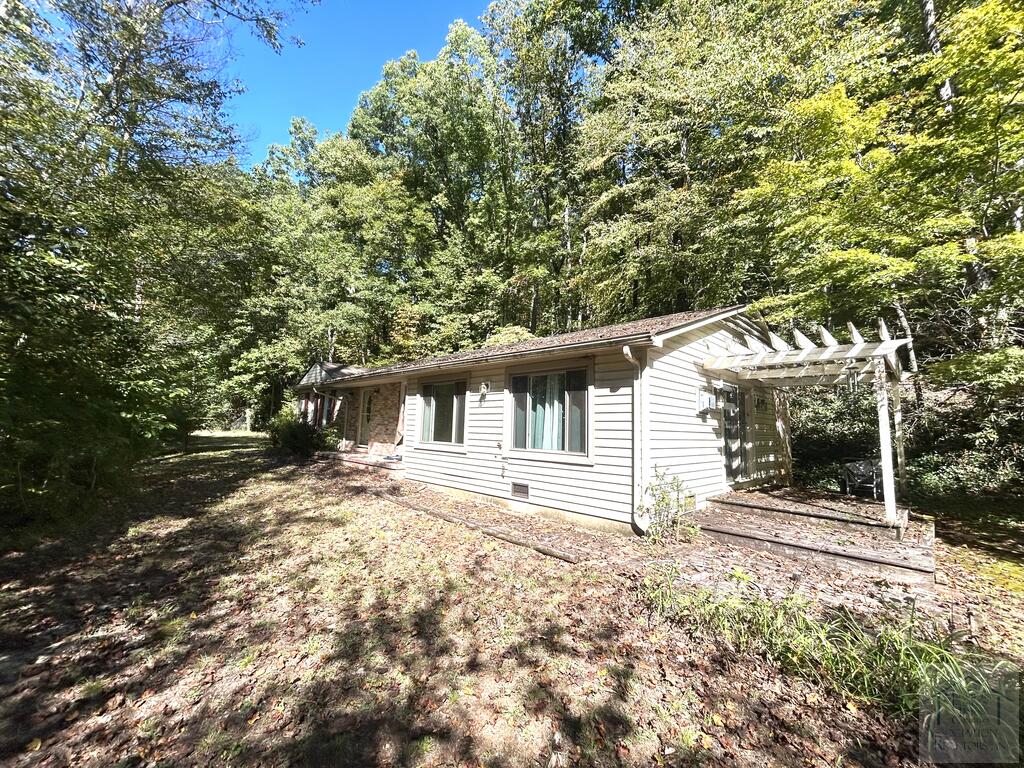 580 Poorhouse Creek Road