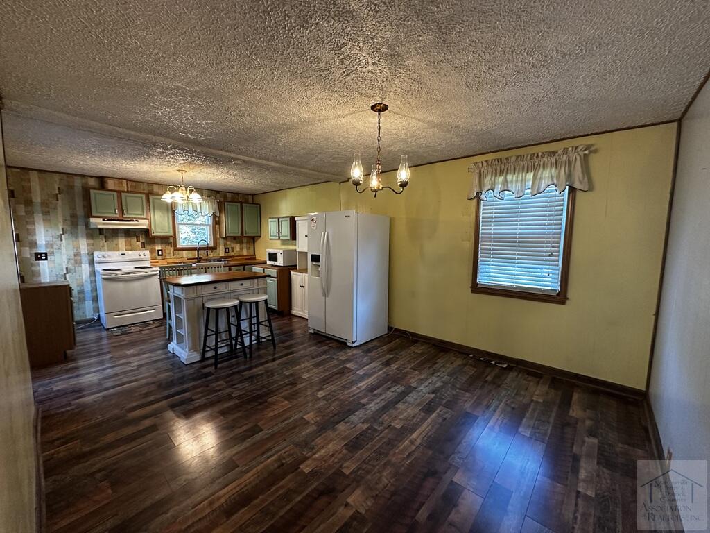 75 Johnson Ln
