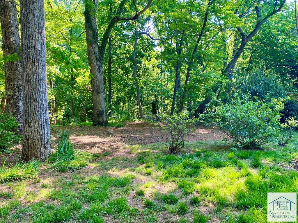 949 Mulberry Rd