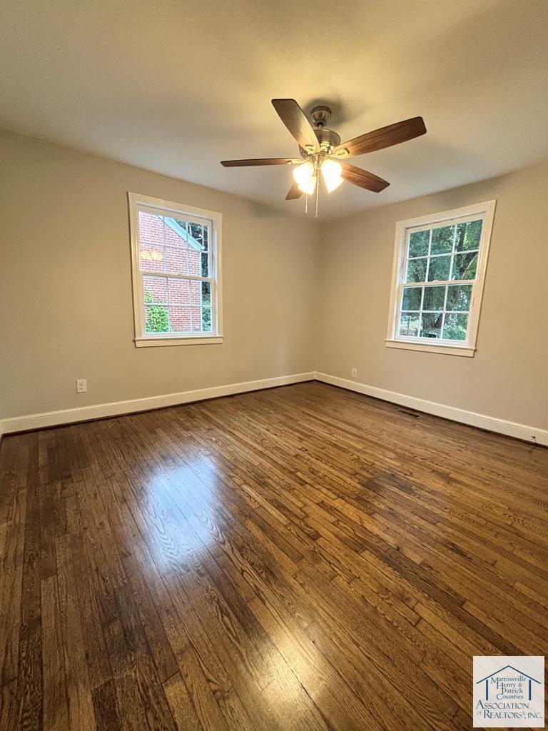 906 Spruce