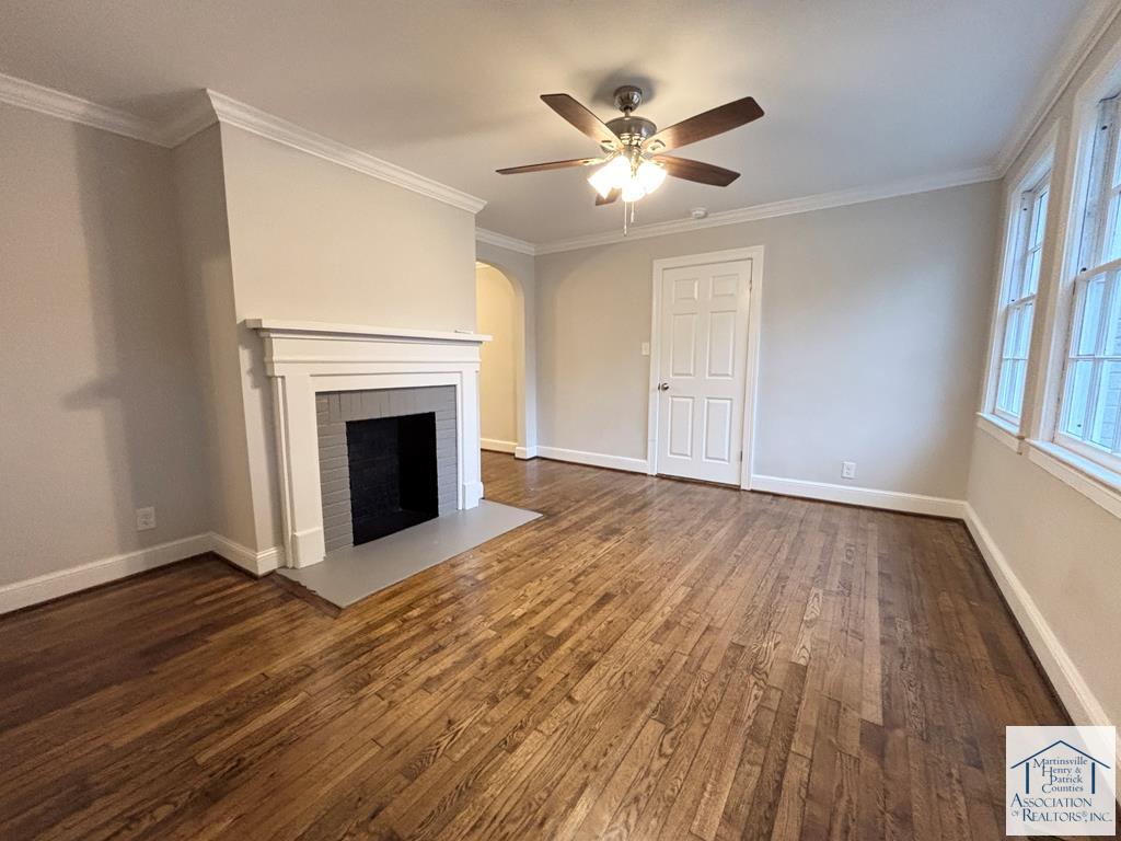 906 Spruce