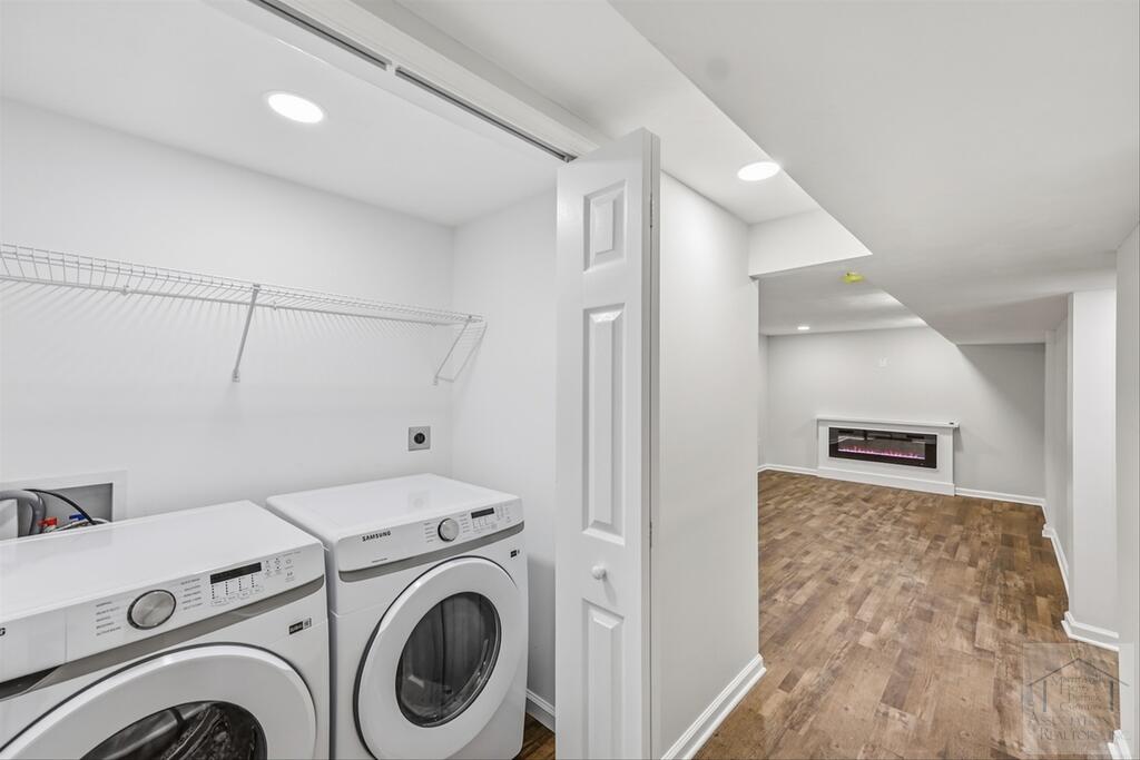 1303 Carver Court