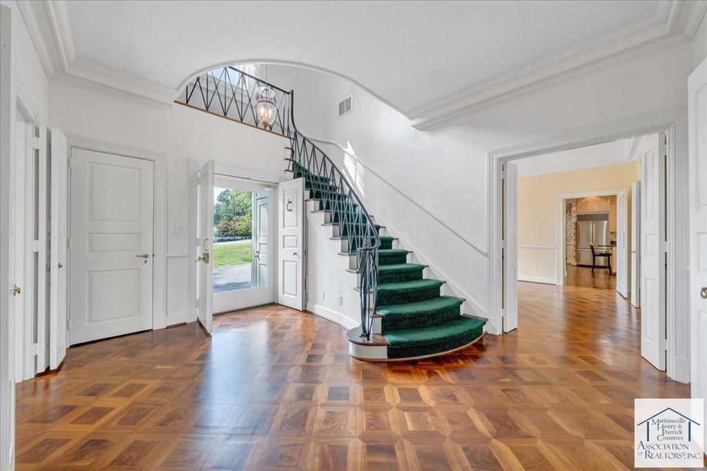 1119 Knollwood Place