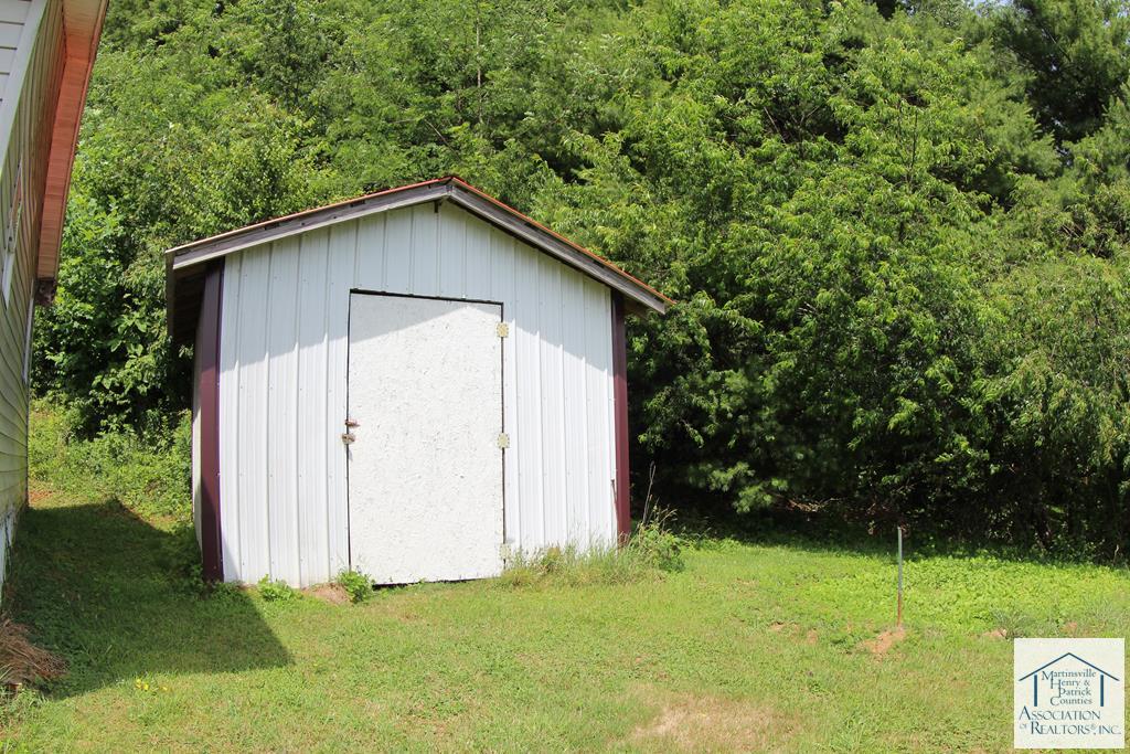 97 Helms Rd