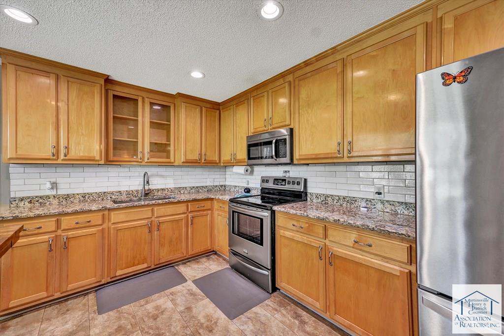 4060 Chatham Rd