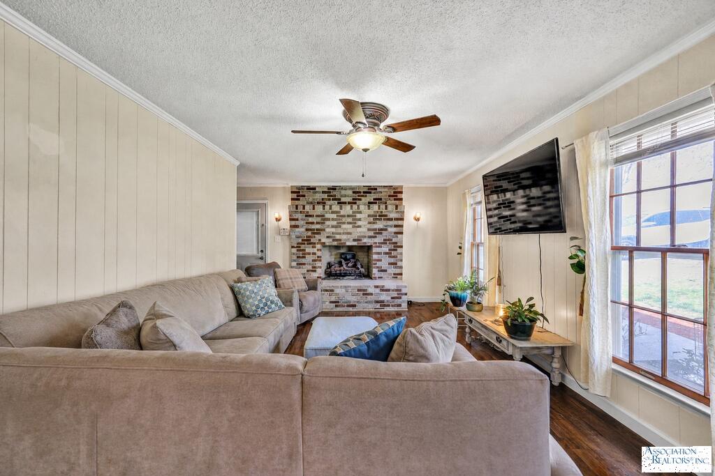 4060 Chatham Rd