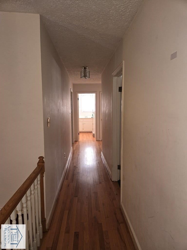 631 Carver Rd